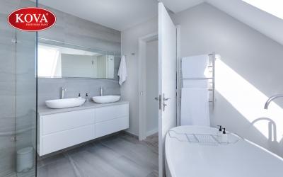 Vật liệu chống thấm Kova được ứng dụng hiệu quả trong việc chống thấm cho khu vực nhà vệ sinh, ngăn ngừa tình trạng thấm dột xuống sàn và tường, bảo vệ kết cấu công trình.